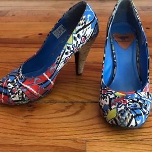 Multi-colored, tribal-patterned heels